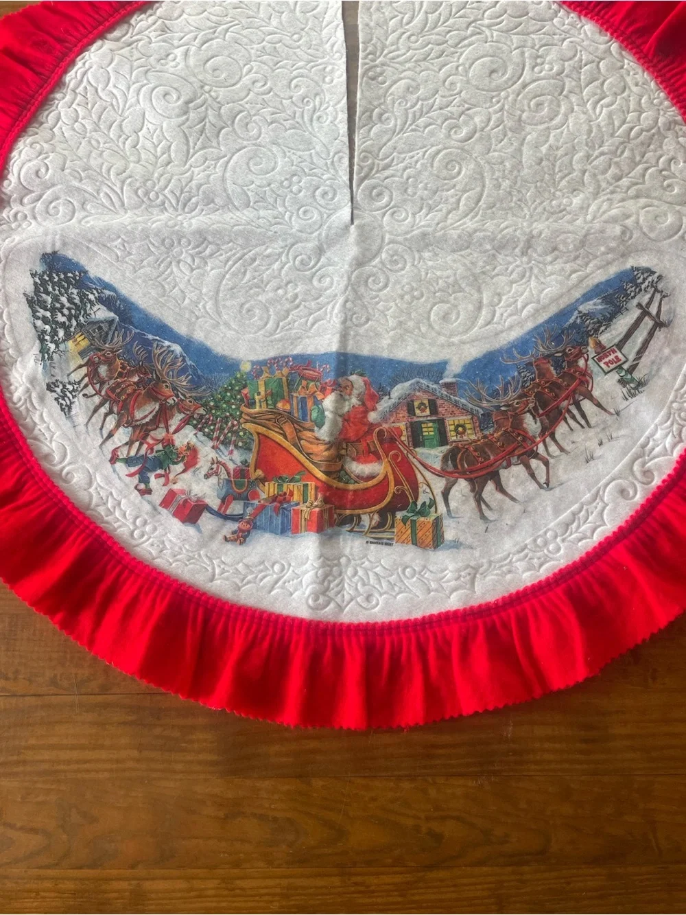 Vintage Felt Christmas Tree Skirt, 40”diameter holiday home decor rare festive